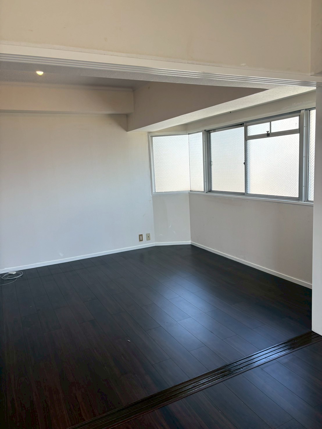 名古屋市にて室内塗装〈マンション内装塗装〉の施工後写真